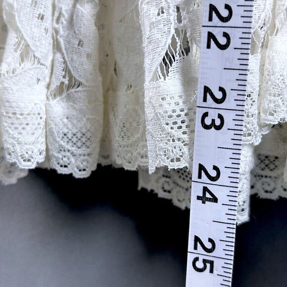 Coastal Cowgirl Delicate Babydoll Lace Daisies Bell Sleeve Boho Chic Women MED - Picture 7 of 9